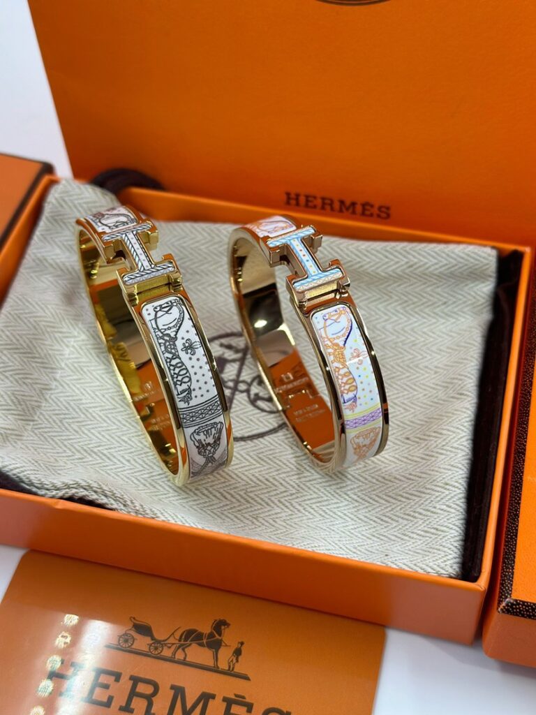 エルメス ブランドの象徴的なブレスレット