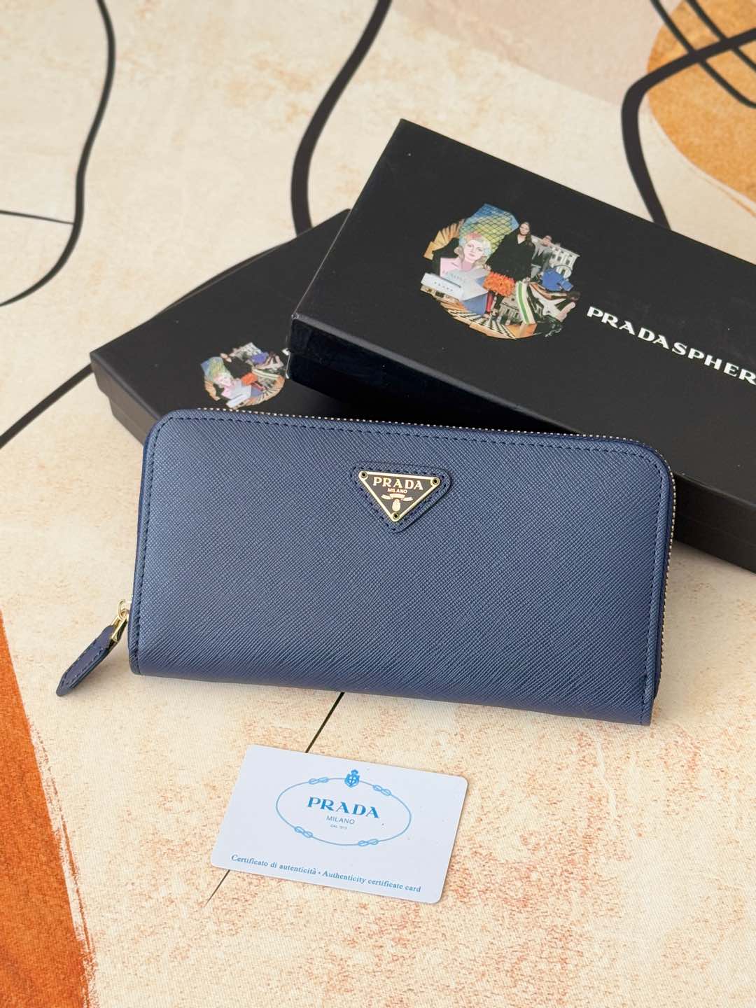 プラダ「PRADA」サフィアーノレザー 財布