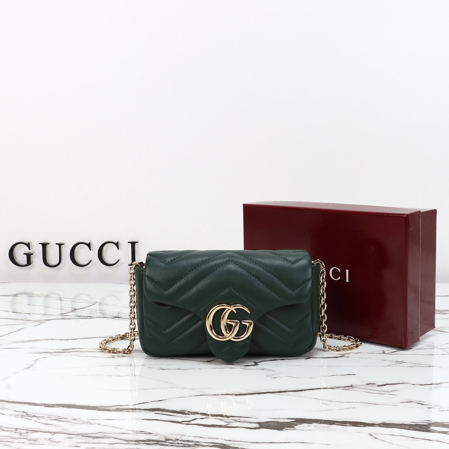 グッチ〔GGマーモント〕ミニ ショルダーバッグ「GG Marmont Bag」