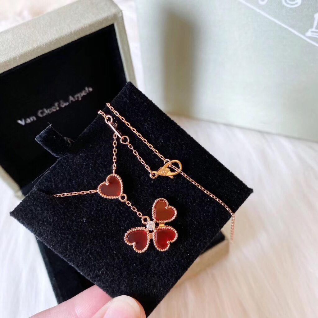 ヴァン クリーフ&アーペル「Van Cleef & Arpels」Sweet Hearts ハートペンダント42cm