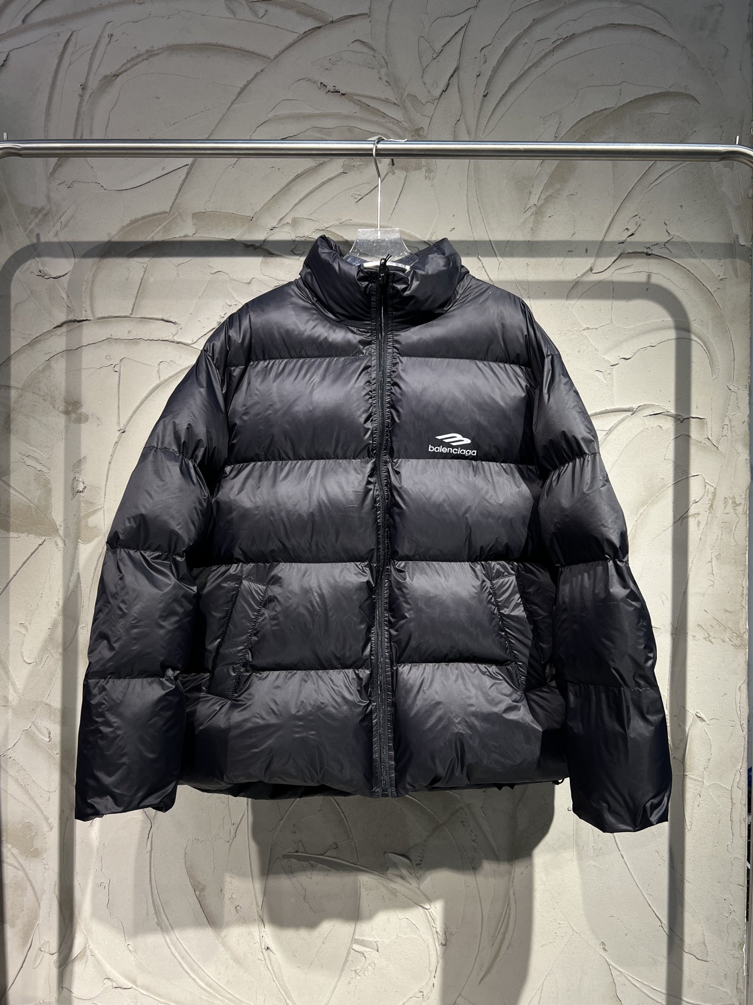バレンシアガ「Balenciaga」メンズファッションスタンドカラーダウンジャケット