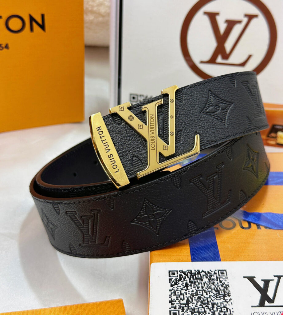 【新商品入荷】Louis Vuitton クラシックハイクオリティベルト「全長約 100cm」
