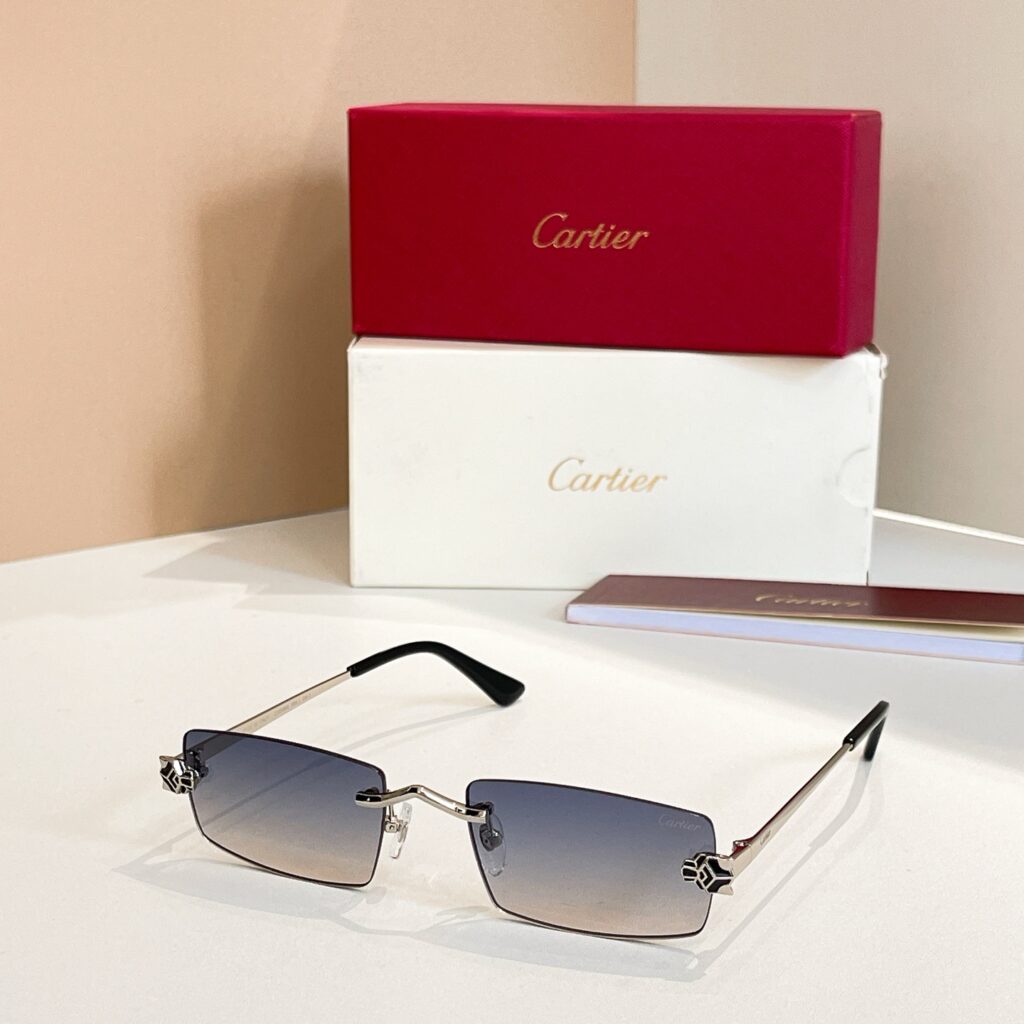【高級品入庫】Cartier クラシカル貴族風サングラス「上質フレーム」