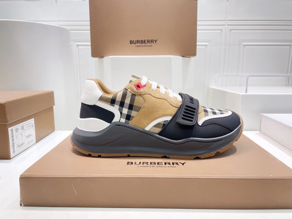 バーバリー チェック スエード&レザー スニーカー「Check, Suede and Leather Sneakers」