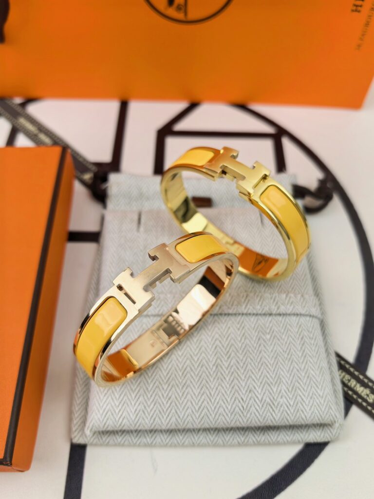 エルメス ブランドの象徴的なブレスレット