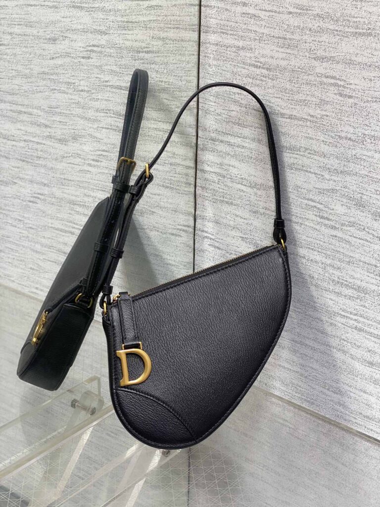 ディオール「Dior」SADDLE 24 サドル バッグ