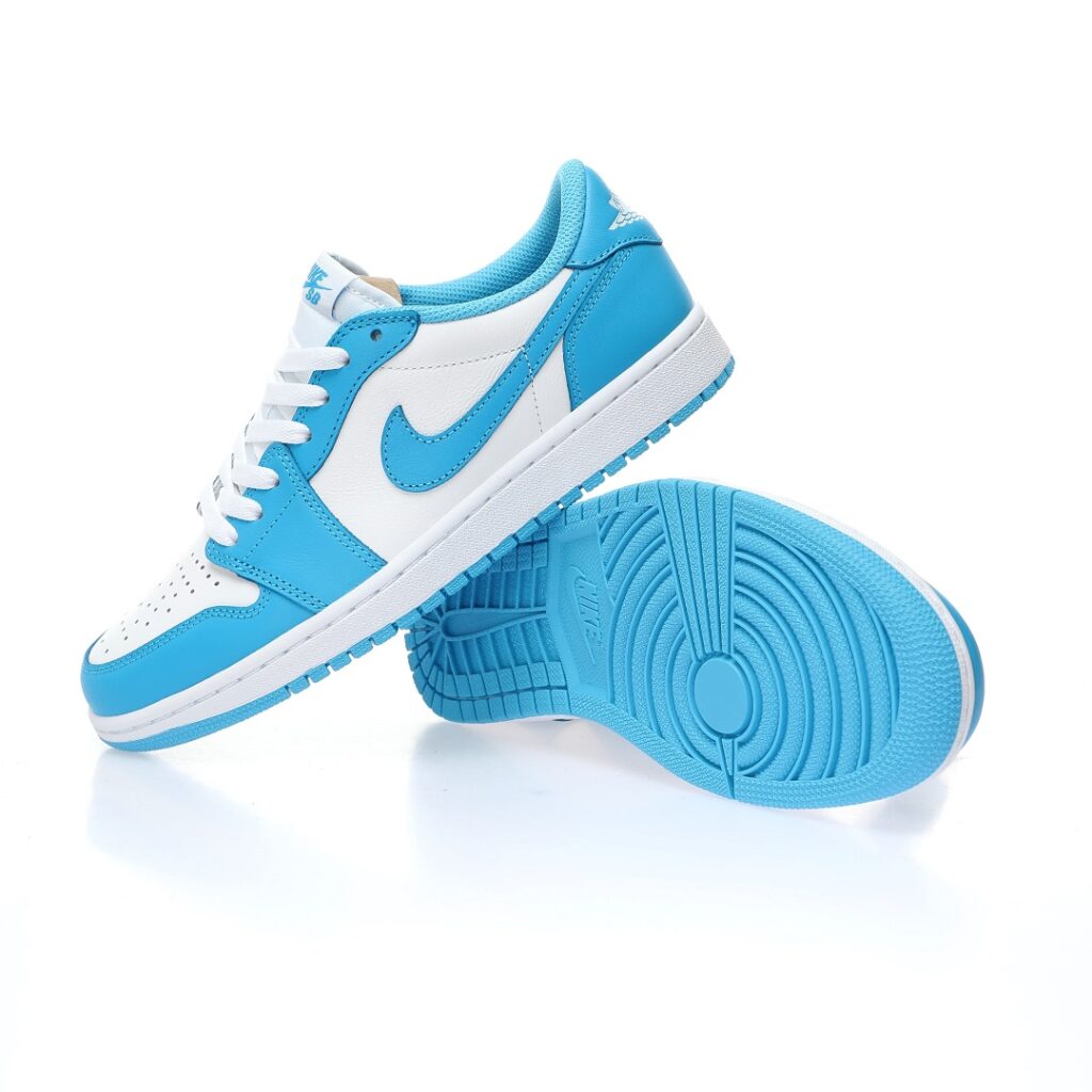 「コラボモデル」 Nike x Eric Kostonエアジョーダン1 ロー ダンク SB カロライナブルー スニーカー