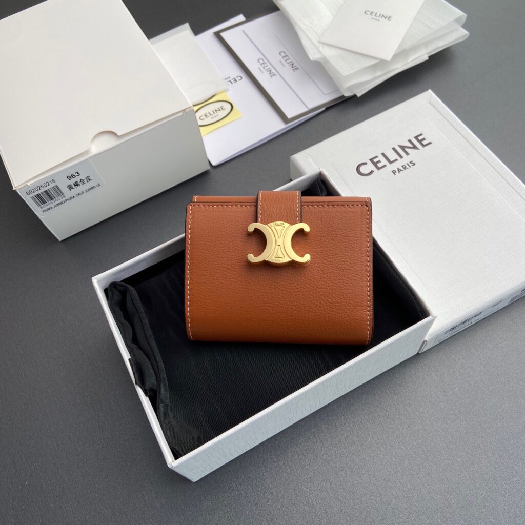 セリーヌ「Celine」アコーデオン カードホルダー / サプルグレインドカーフスキン