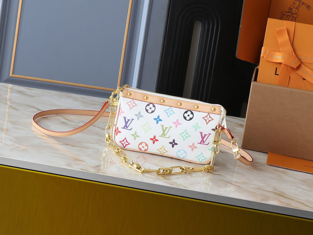 ルイ・ヴィトン LV x TM ポシェット・アクセソワール「Pochette Accessoires」