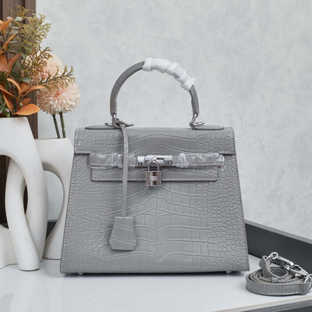 エルメス ケリー 19/25/28 ストーンパターンレザー バッグ「Kelly II Sellier」