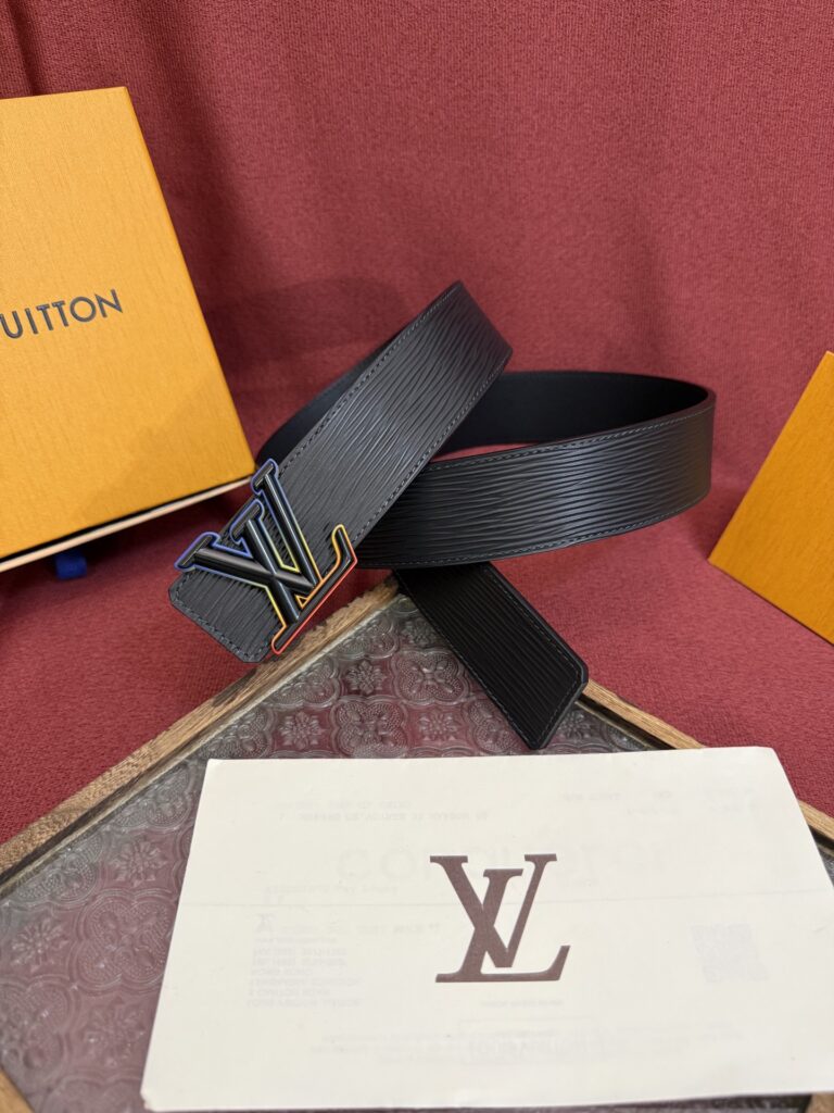 【日本未入荷】ルイヴィトン LV Dimension 両面使いベルト 40mm(全長約 100cm)