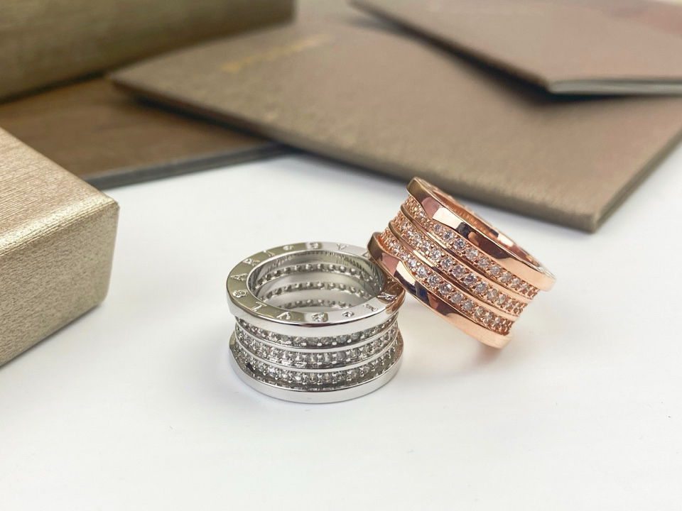 ブルガリ「Bvlgari」エレガントなリングコレクション