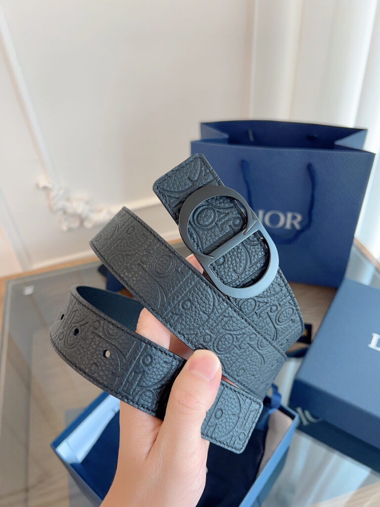 【注目新作】Dior ビジネスカジュアルベルト「全長約 100cm」