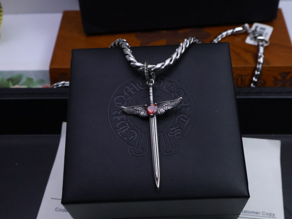 クロムハーツ「Chrome Hearts」チャームペンダント 2026