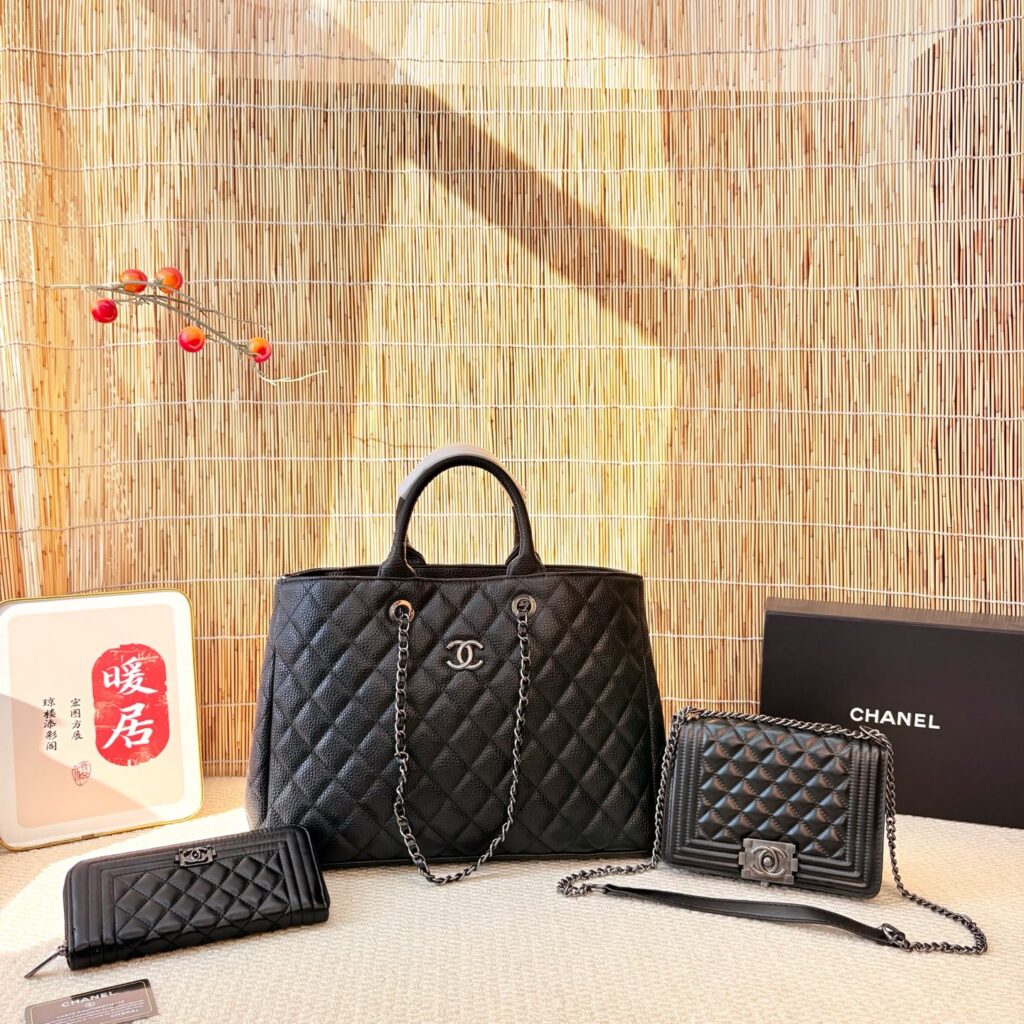 「シャネル」CHANEL 3 点セット トートバッグ＋クラッチバッグ＋財布 セット