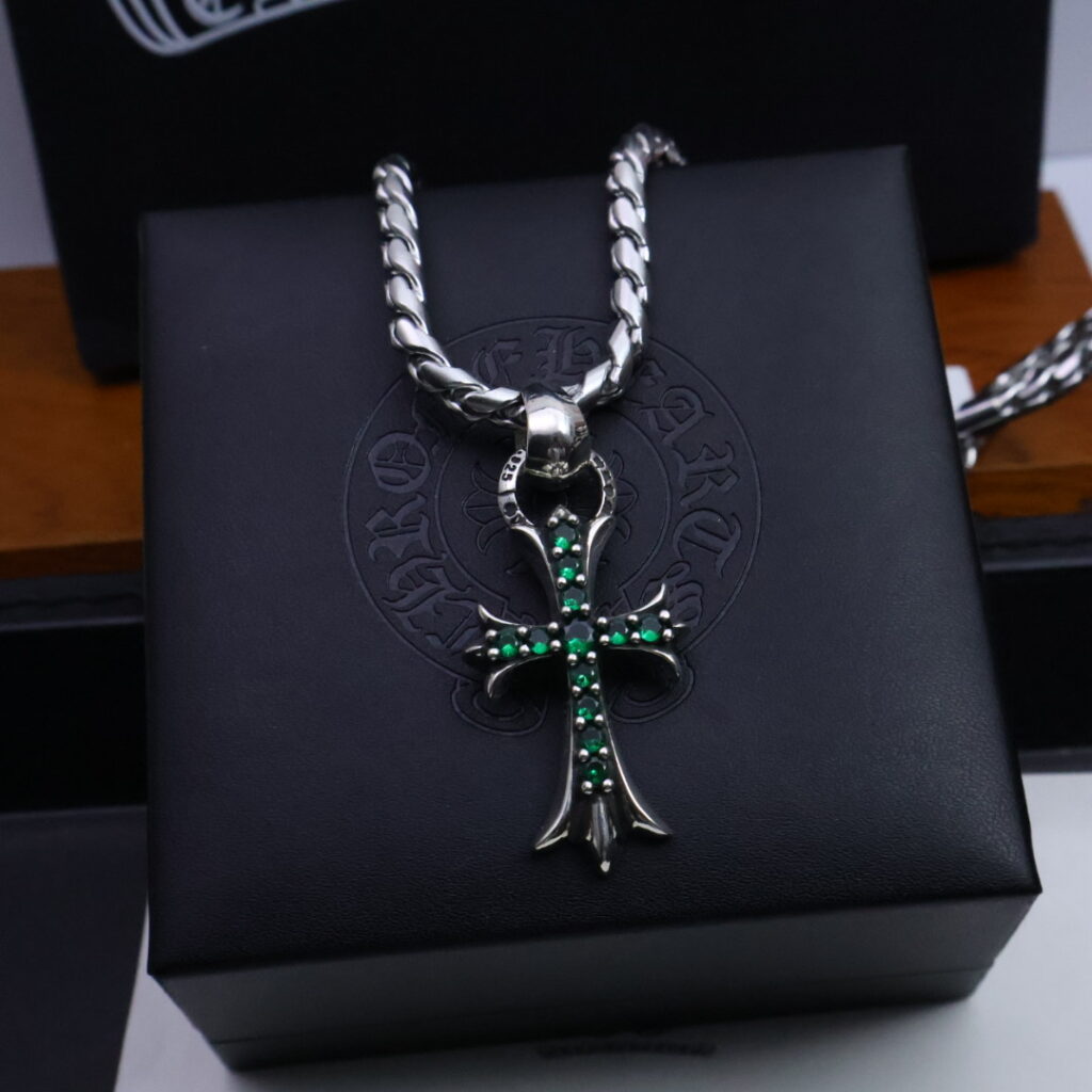 クロムハーツ「Chrome Hearts」チャームペンダント 2026
