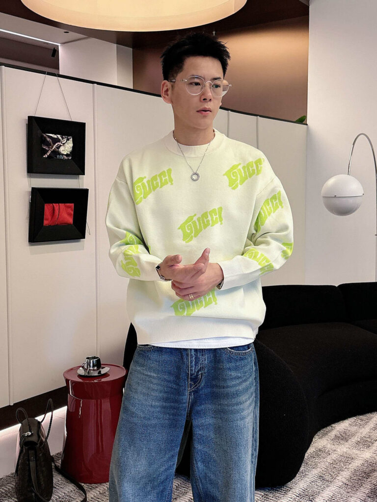 グッチ「Gucci」秋冬に欠かせないウールニットセーター