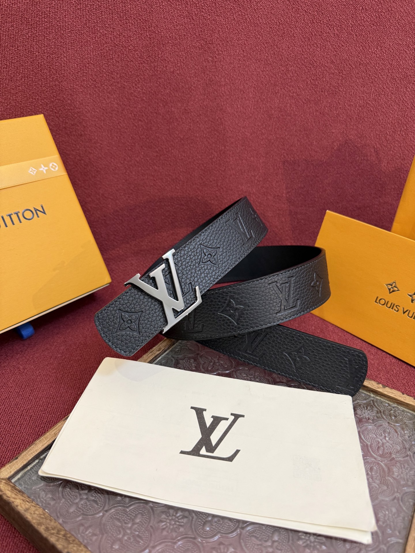 【日本未入荷】ルイヴィトン LV Dimension 両面使いベルト 40mm(全長約 100cm)