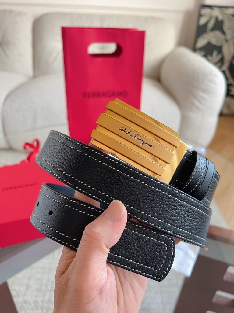 【新規倉庫入り】Salvatore Ferragamo 職人仕上げ高級ベルト「全長約 100cm」