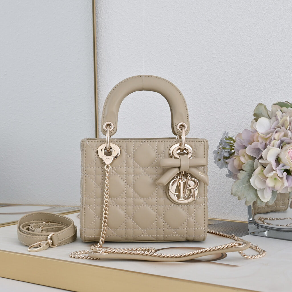 【人気コレクション】レディ ディオール バッグ「Lady Dior Bag」