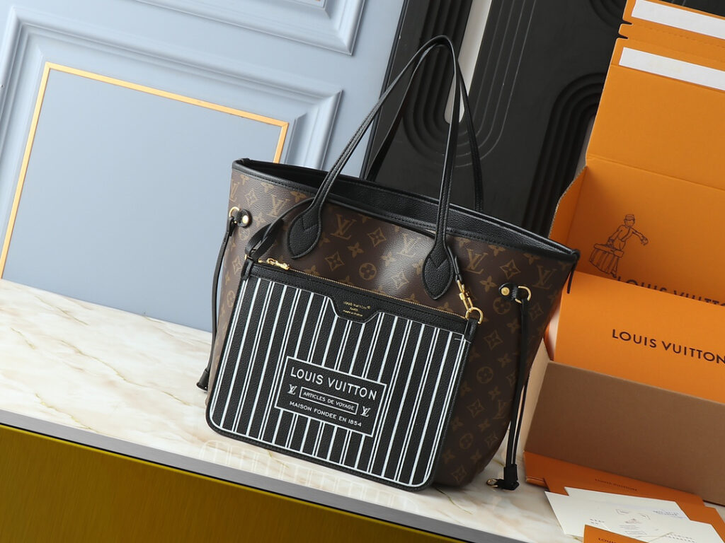 ルイ・ヴィトン ネヴァーフル･インサイドアウト BB/MM バッグ「Neverfull Bag」