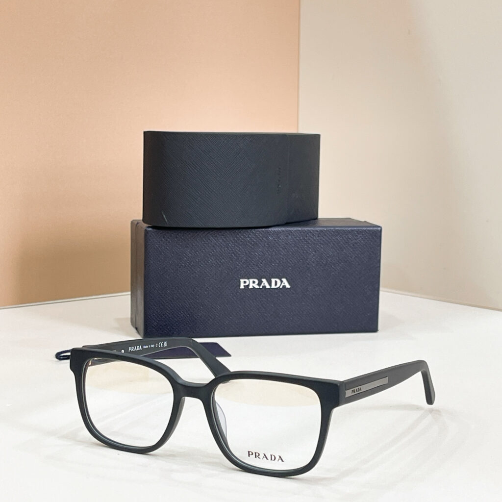 【厳選在庫】Prada ビジネス兼用高級サングラス「全天候遮光」