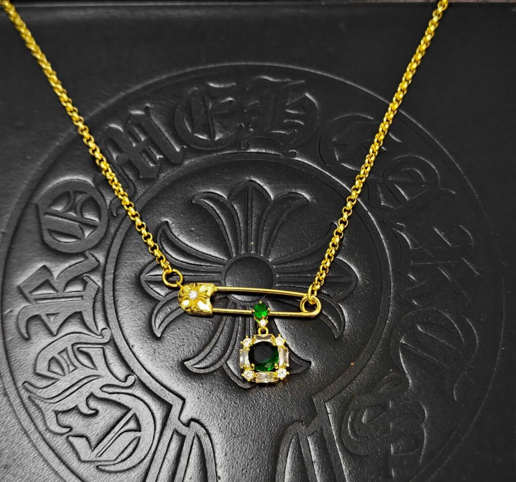 クロムハーツ「Chrome Hearts」チャームペンダント 2026