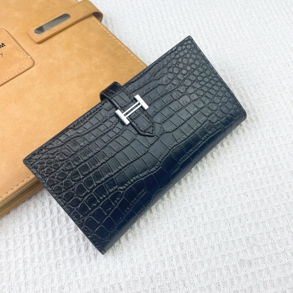 エルメス エヴリンヌ クロコダイル革 縦型ウォレット