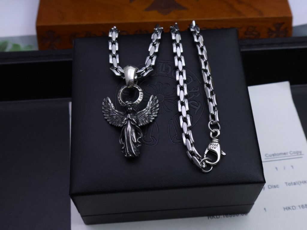 クロムハーツ「Chrome Hearts」チャームペンダント 2026
