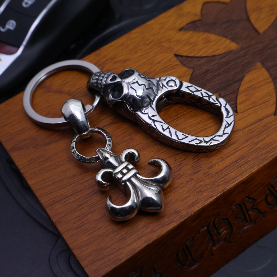 クロムハーツ「Chrome Hearts」キーホルダー&バッグチャーム - トレンドシンボル