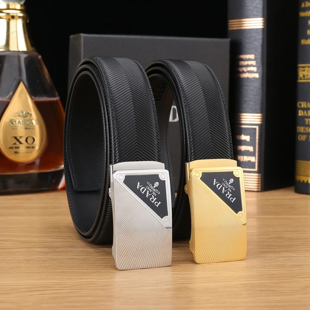 【高級品倉庫到着】Prada イタリアンビジネスベルト 2 点セット「全長約 100cm」