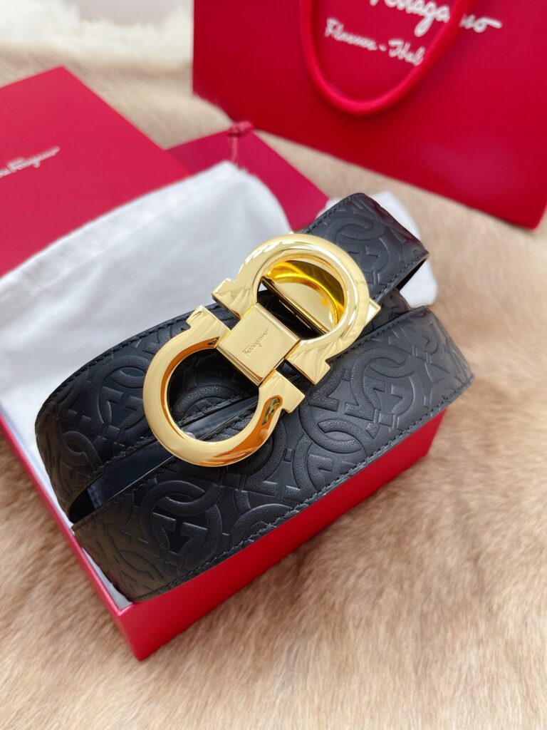 【新規倉庫入り】Salvatore Ferragamo 職人仕上げ高級ベルト「全長約 100cm」