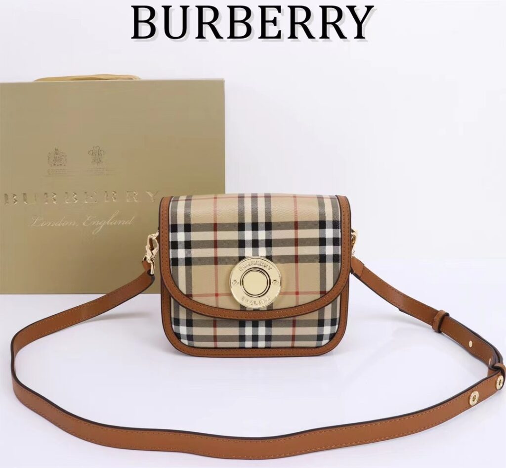 バーバリー「Burberry」 クロスボディバッグ