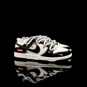 【日本未入荷】Supreme x Nike SB Dunk Low OG コラボモデル スニーカー