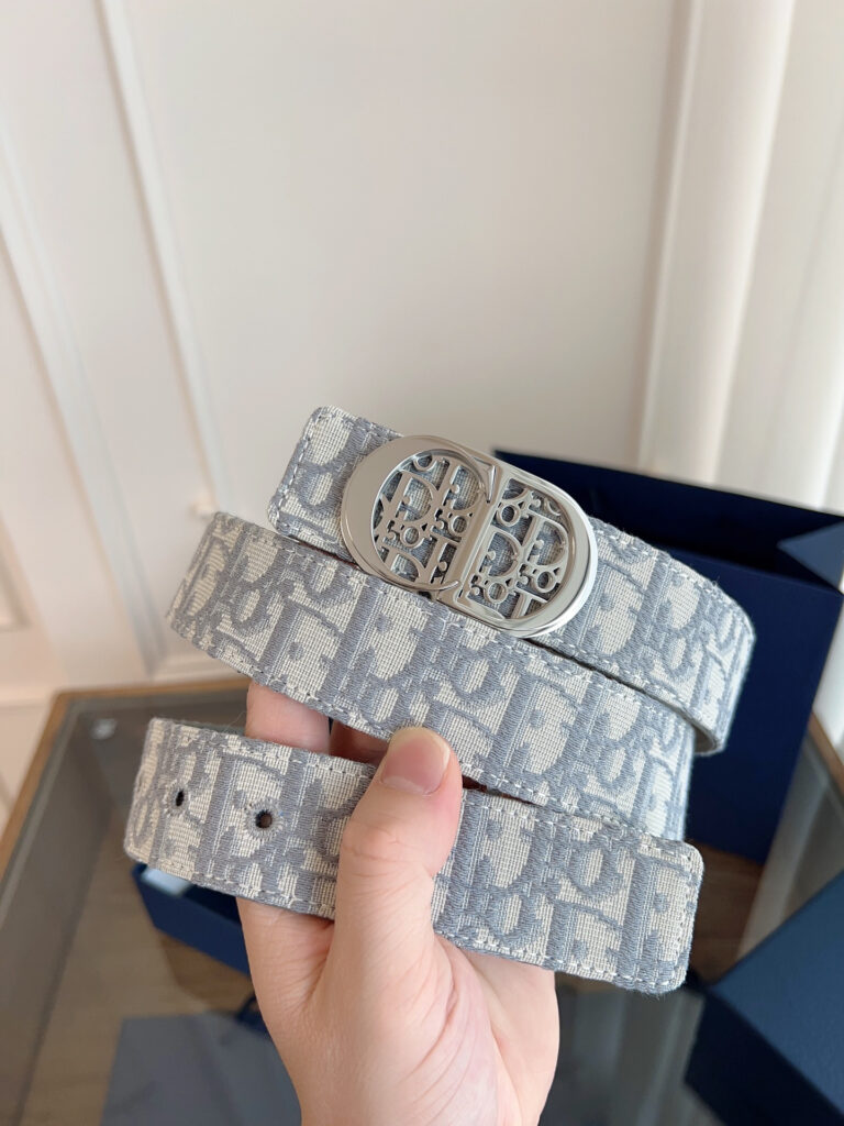 【注目新作】Dior ビジネスカジュアルベルト「全長約 100cm」