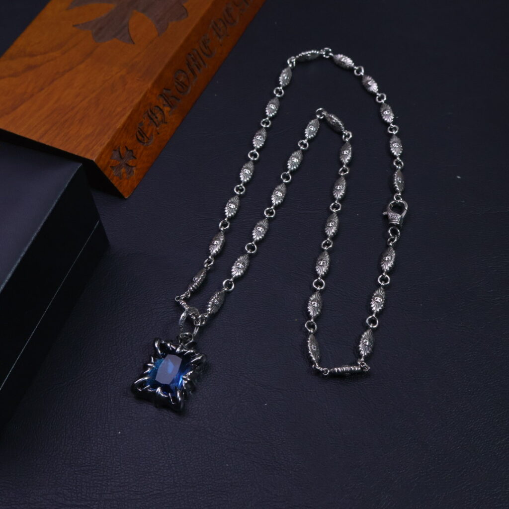 クロムハーツ「Chrome Hearts」チャームペンダント 2026