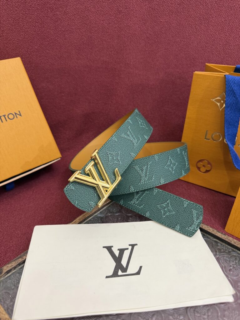 【日本未入荷】ルイヴィトン LV Dimension 両面使いベルト 40mm(全長約 100cm)
