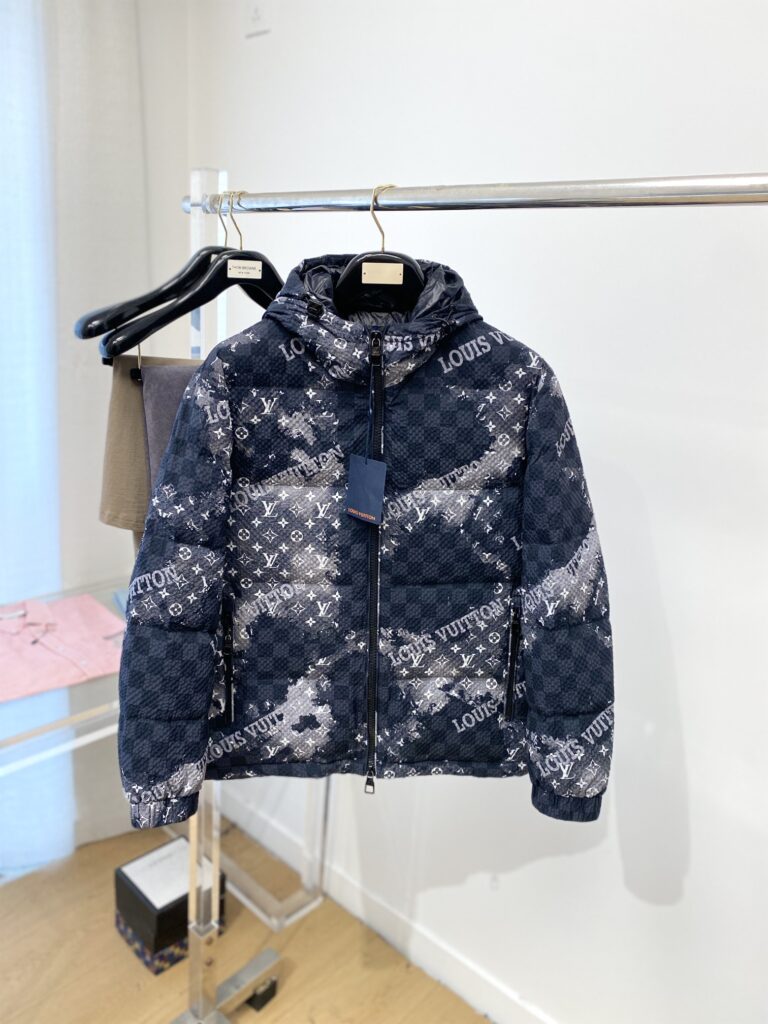 ルイ・ヴィトン「Louis Vuitton」秋冬フード付きダウンジャケット