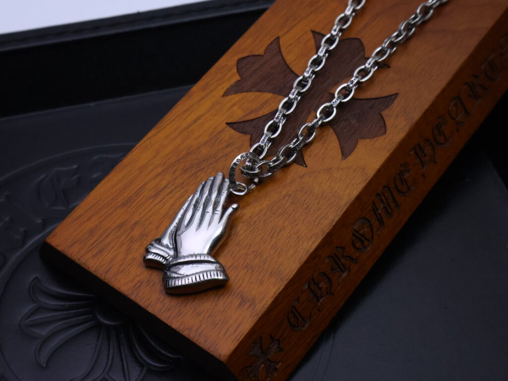 クロムハーツ「Chrome Hearts」チャームペンダント 2026