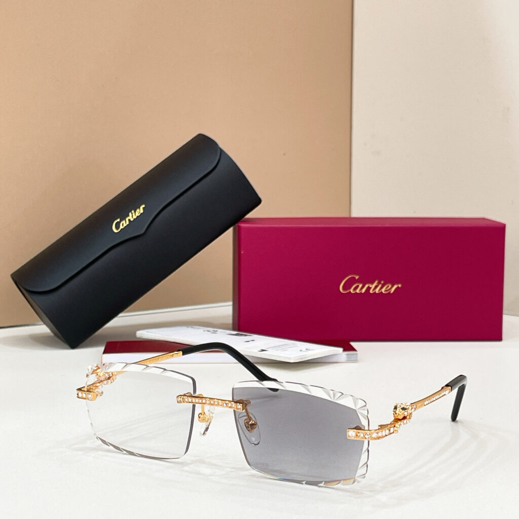 【高級品入庫】Cartier クラシカル貴族風サングラス「上質フレーム」