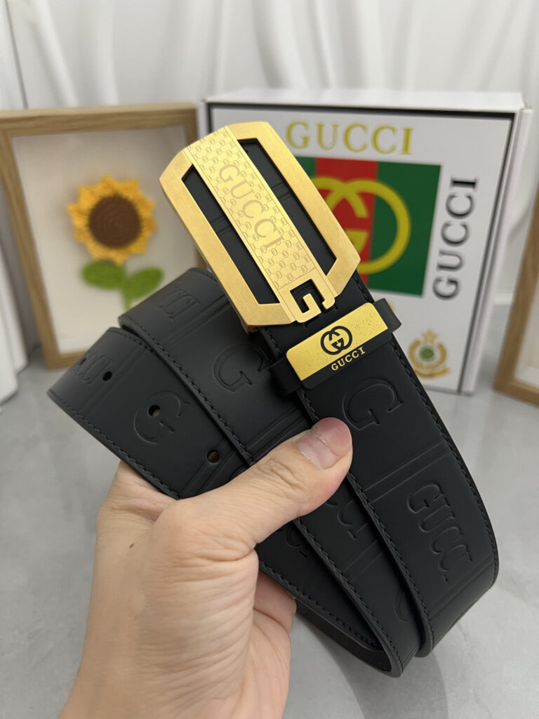 【在庫新登場】Gucci イタリアンテイストベルト「全長約 100cm」