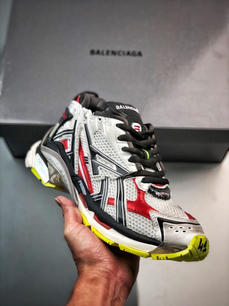 バレンシアガ ランナー スニーカー「Runner Sneaker」