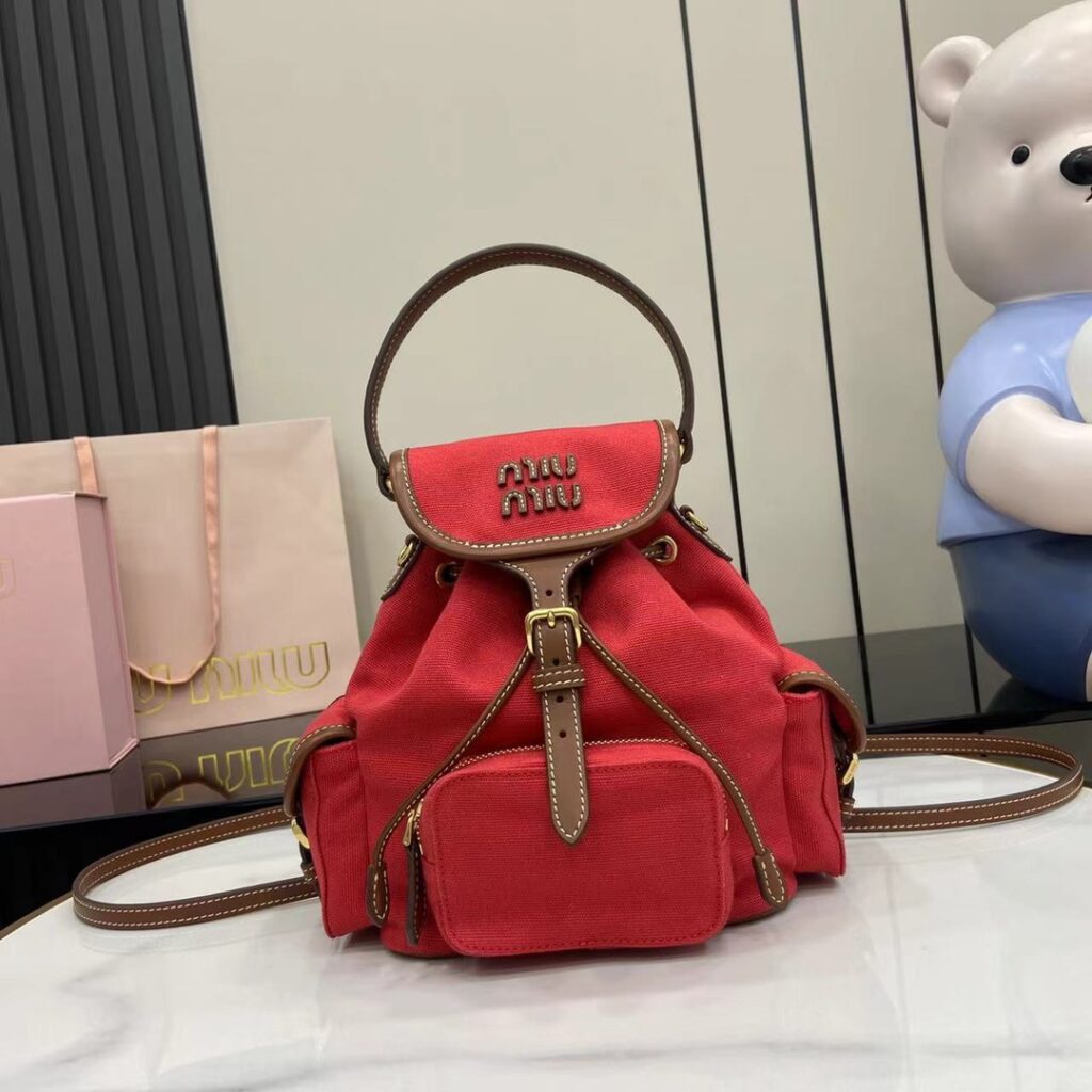 ミュウミュウ「Miu Miu」バックパック レザー＆キャンバス デュアルストラップ ショルダーバッグ