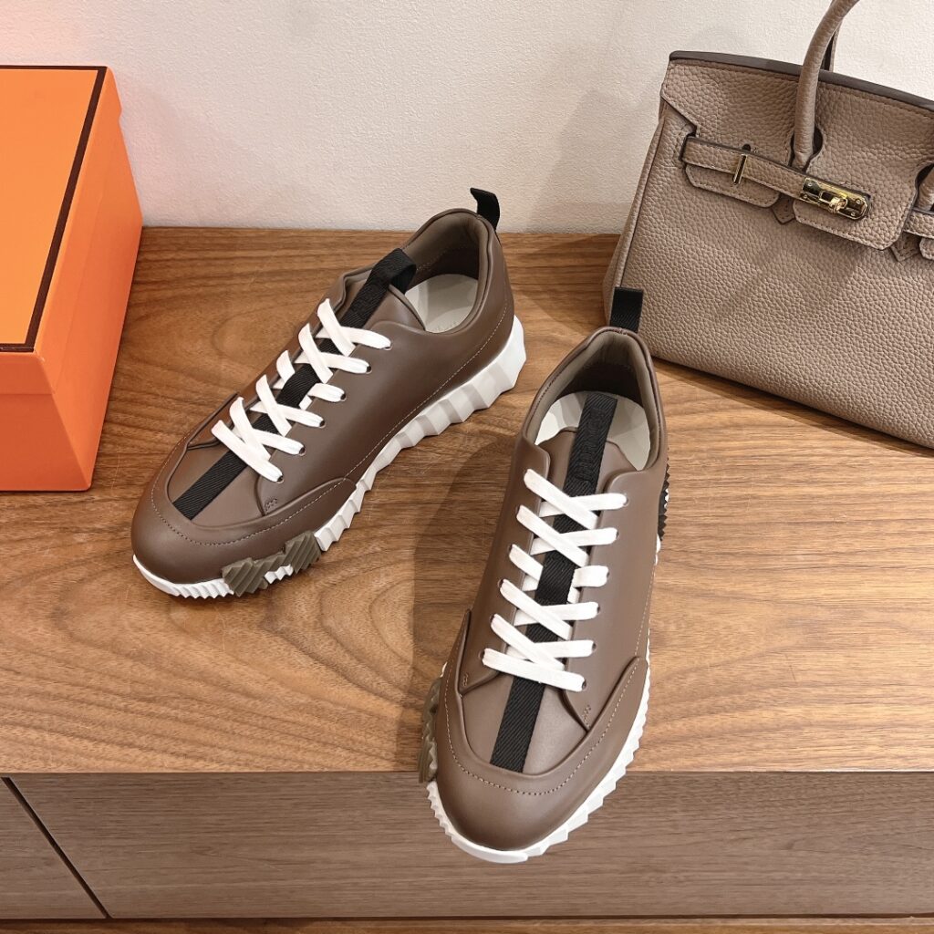エルメス リフトシリーズ スリッポンスニーカー「Lift slip-on sneaker」