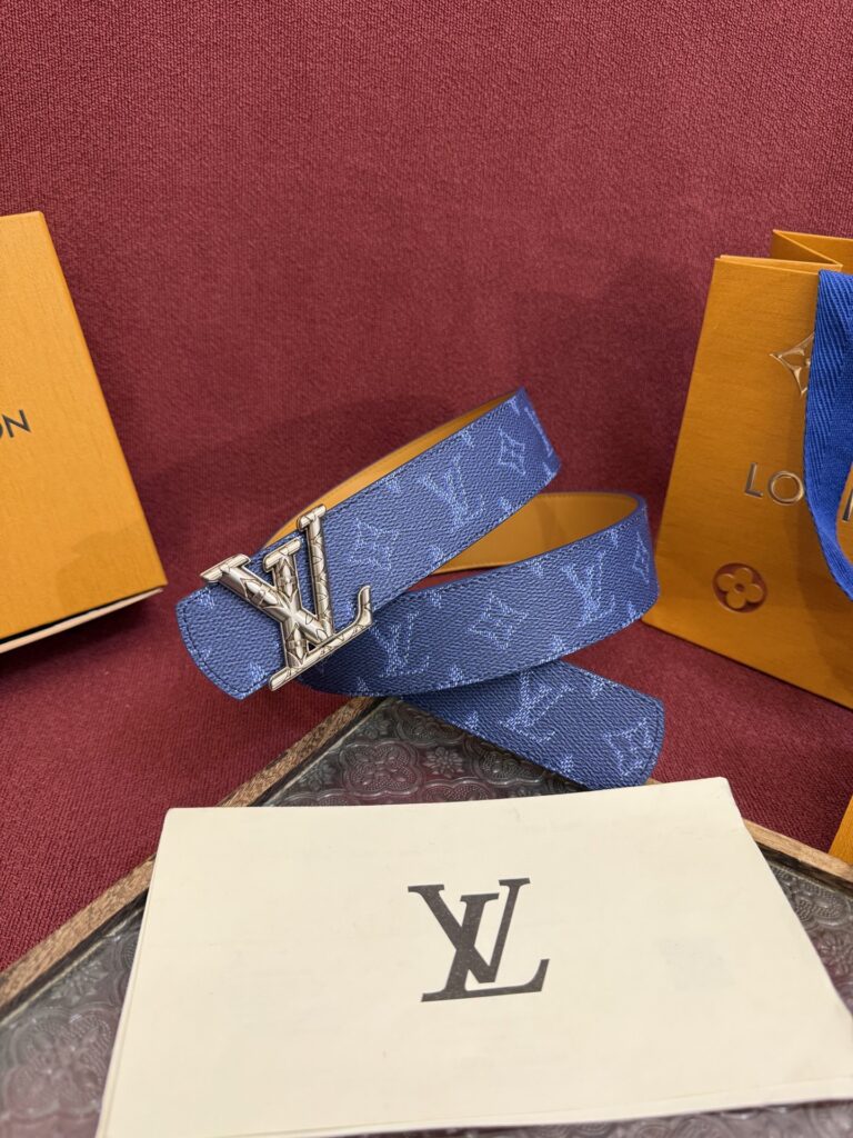 【日本未入荷】ルイヴィトン LV Dimension 両面使いベルト 40mm(全長約 100cm)