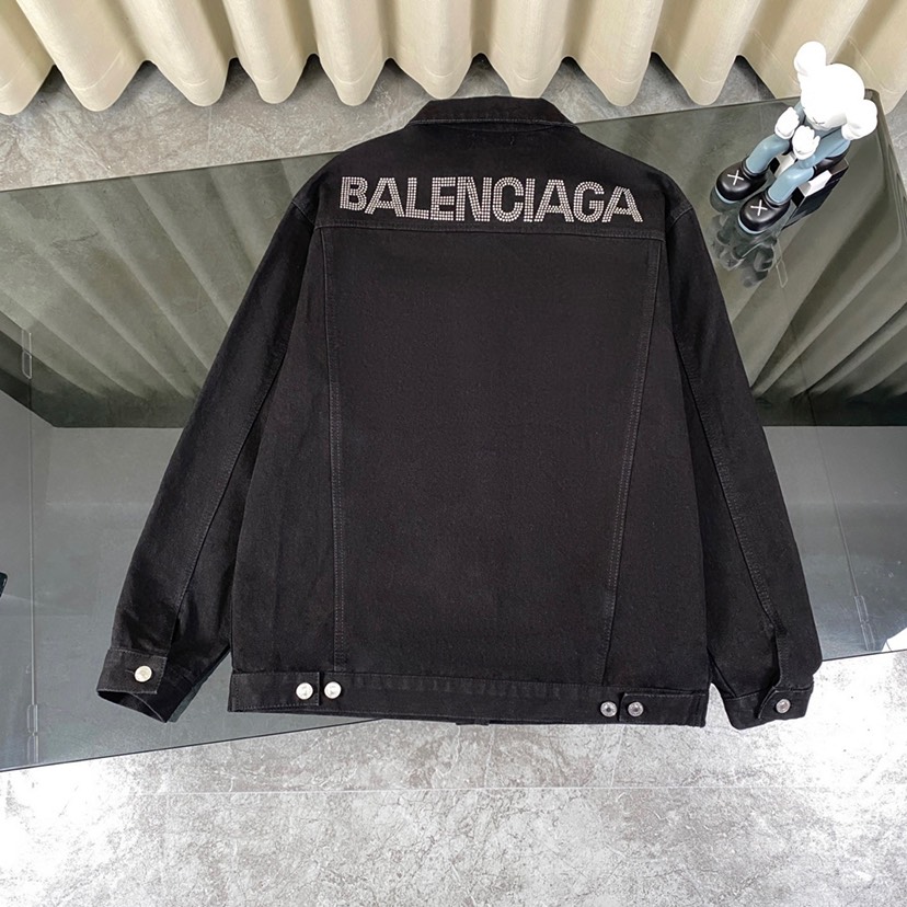 バレンシアガ「Balenciaga」× Swarovski クリスタルエンブロイダリー デニムジャケット