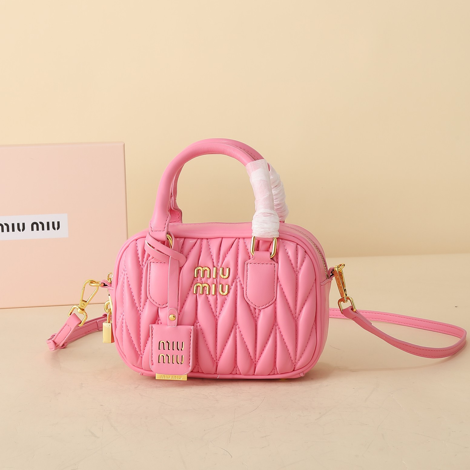 ミュウミュウ アルカディ マテラッセレザー スモールバッグ「Arcadie Bag」