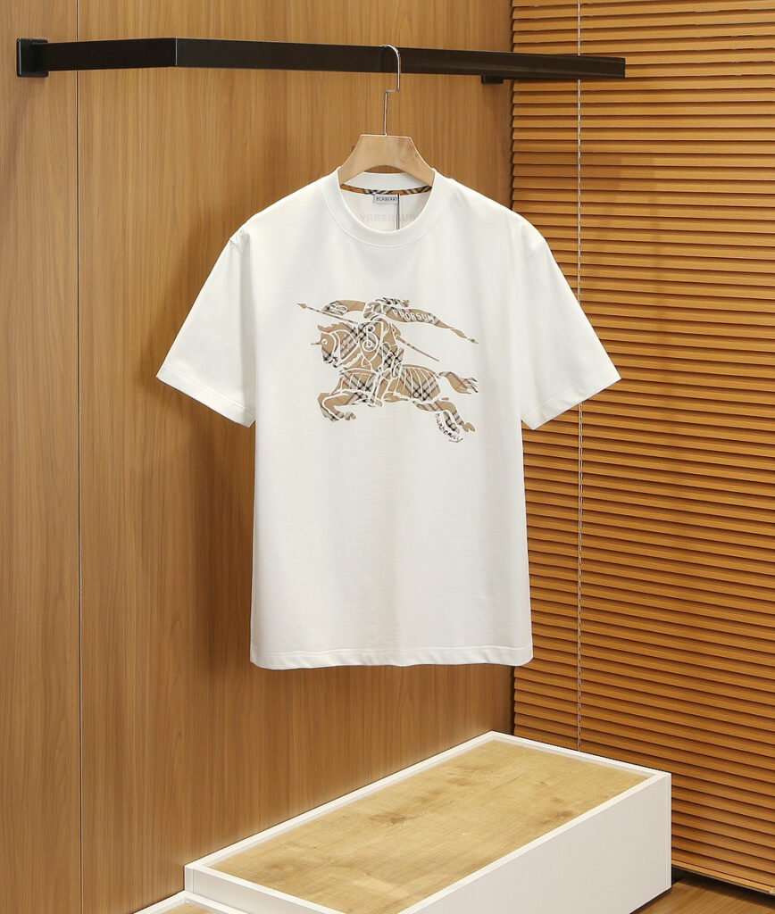 バーバリー「Burberry」 2026年春夏 コレクション Tシャツ