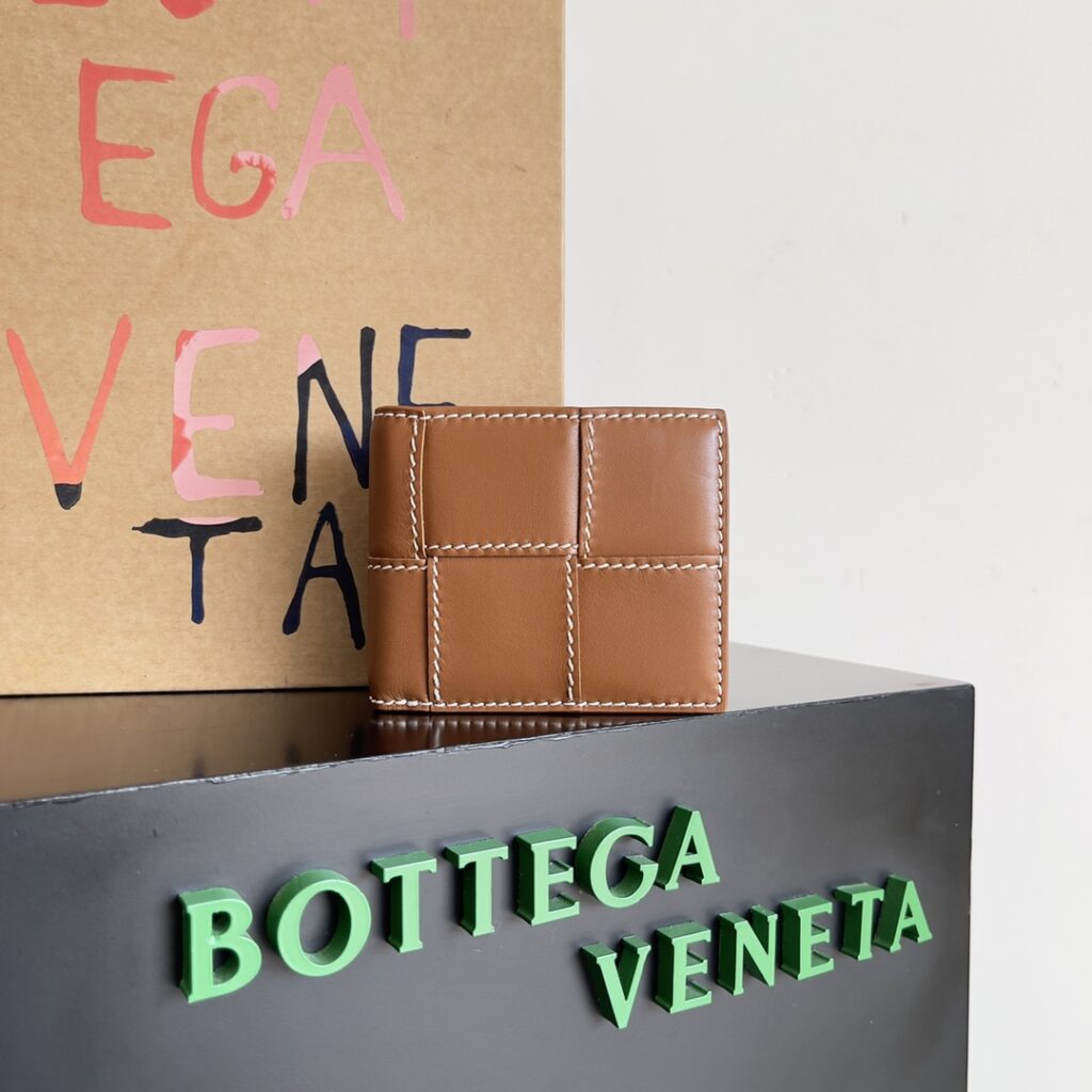 ボッテガ・ヴェネタ「Bottega Veneta」スモールウォレット レザー