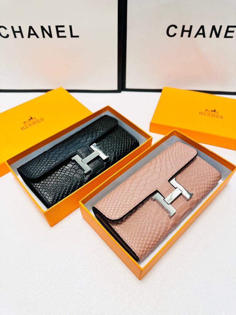 エルメス「Hermès」コンスタンス ロングウォレット